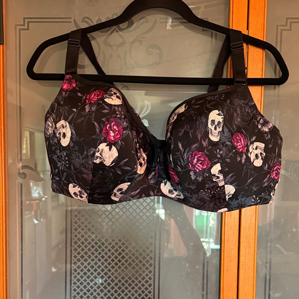 Torrid Edgy Black Bra with Floral and Skull Design